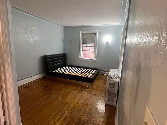3rd image of 136-18 59th Ave Floor 1