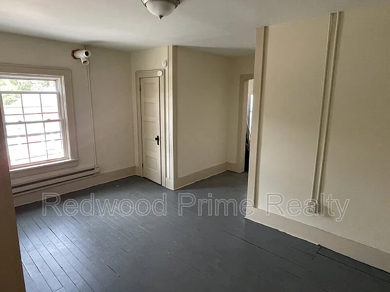 908 Main St #202 — Photo 5