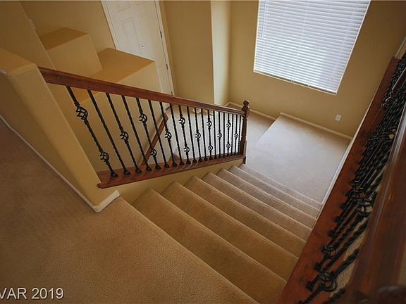 5th image of 11271 Dahlia Grove St