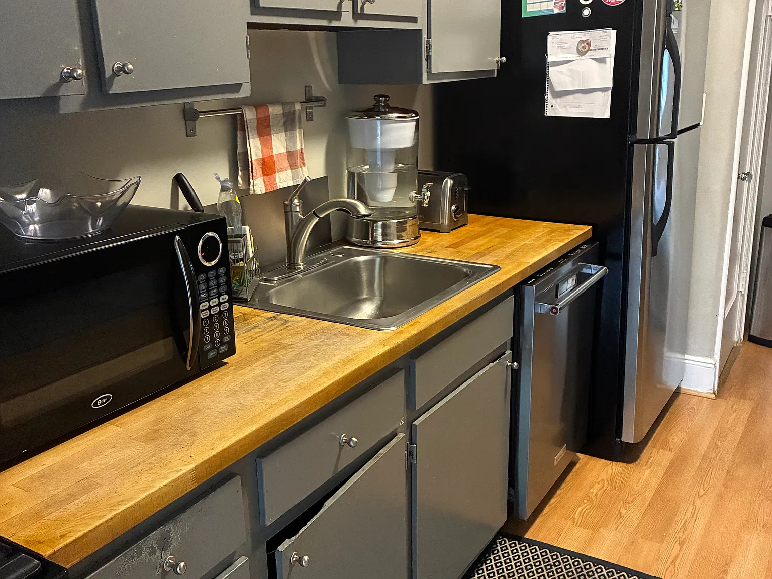 3 bed, 1200 sqft, $4,500 — Photo 4