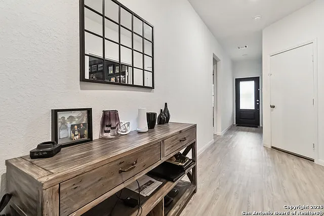 14702 Somerset Ml — Photo 5