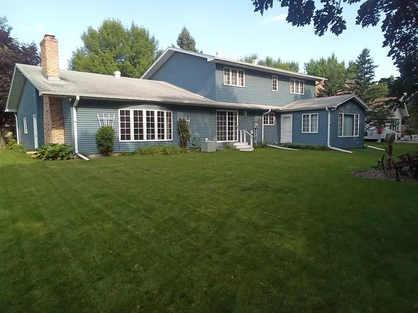 3419 Peterson Pkwy N, Fargo, ND 58102