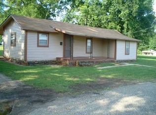 108 N McKenzie St, Tallassee, AL 36078