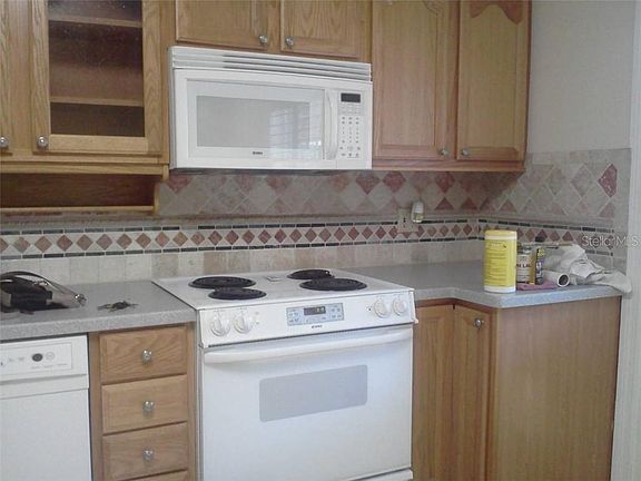 5th image of 4205 La Sorrento Ct