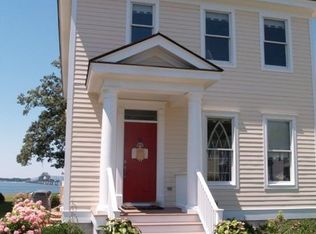 392 High Bank Rd, White Stone, VA 22578