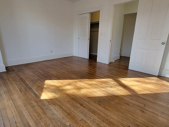 3rd image of 172 Fountain St #2L1