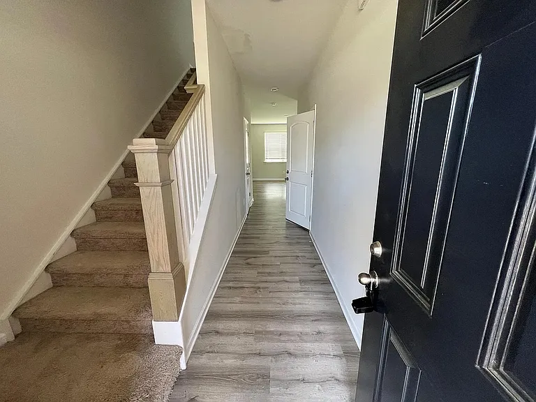 3023 Weddington Pointe Dr — Photo 3