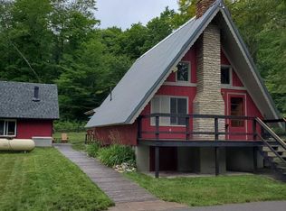 2035 Springbrook Rd N, Boyne Falls, MI 49713