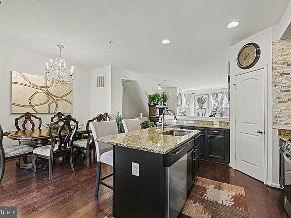 4th image of 310 Altham Ln