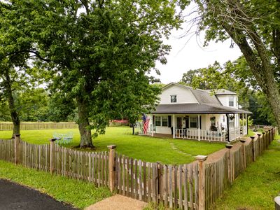 4092 Highway 31 W, Cottontown, TN, 37048
