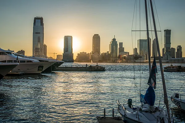 Rented by R New York | media 34