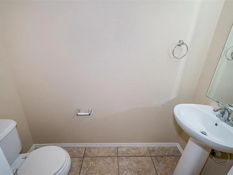 5087 Dominica Dr — Photo 5