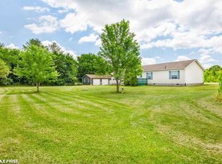 8537 Sparling Rd, Goodells, MI 48027