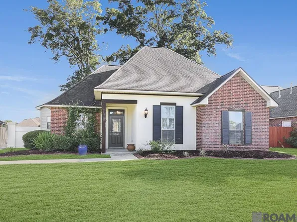 9089 Willow Point Dr, Denham Springs, LA 70726