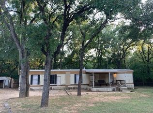 1400 Wren Ct, Azle, TX 76020