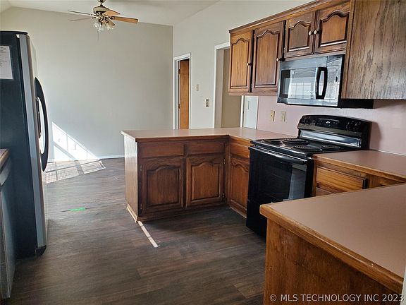 5th image of 13993 S 19th St