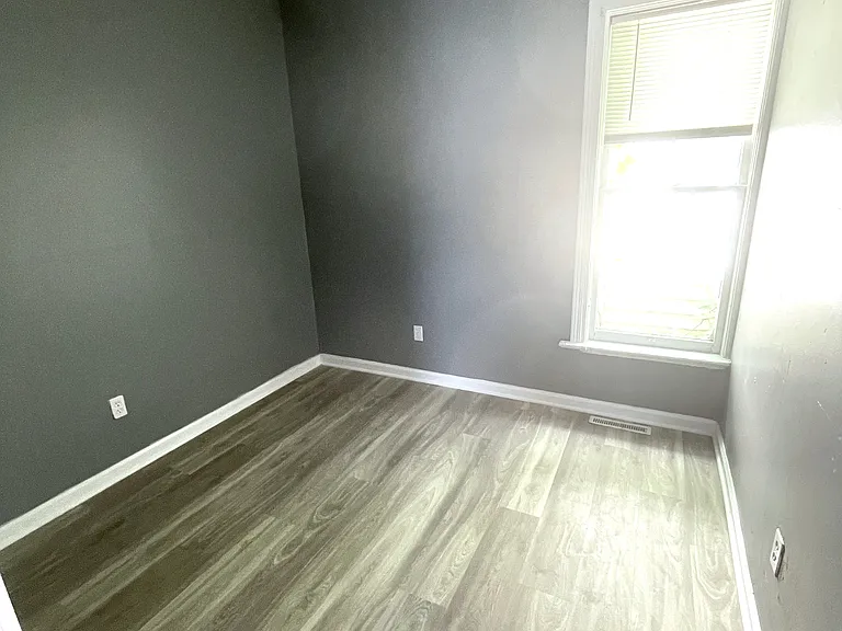 311 E 3rd St — Photo 6