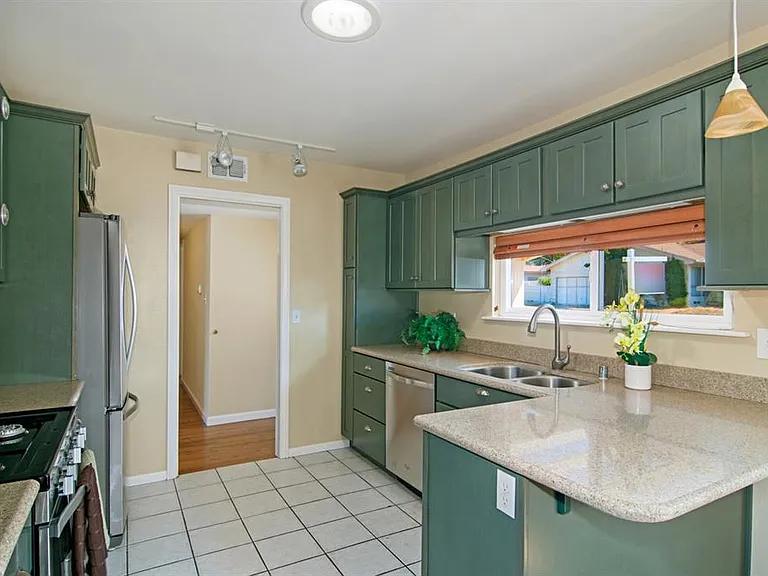 5385 Brockbank Pl — Photo 10