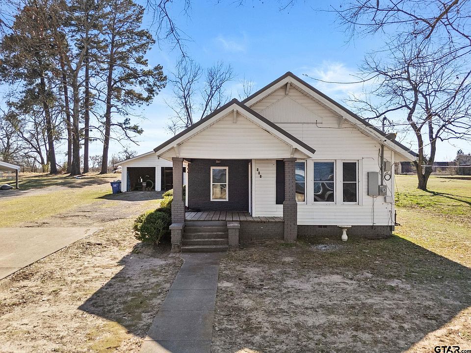 1st image of 605 Dallas St