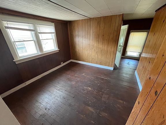 2nd image of 718 S Forest Ave #3
