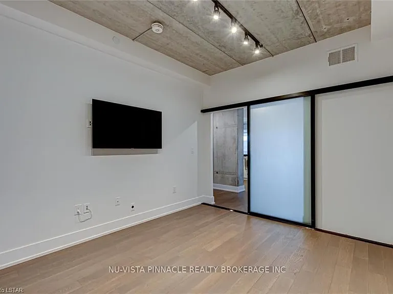 505 Talbot St #2206 — Photo 8