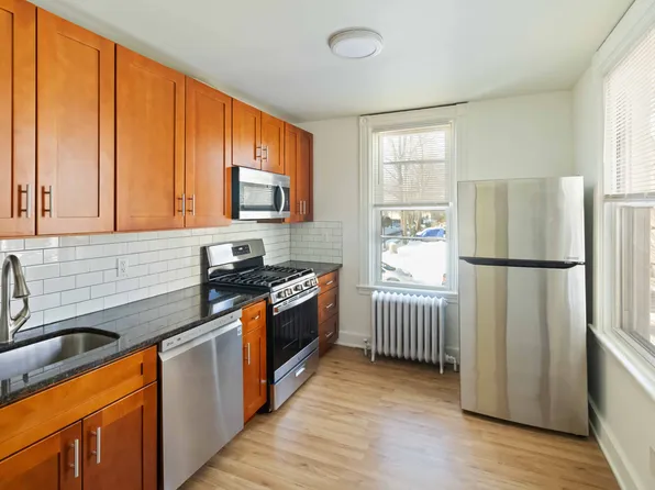 87 James St, Englewood, NJ 07631