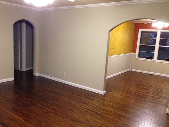 3rd image of 1440 E 52nd St S