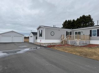 106 Hughes Rd, Mapleton, ME 04757