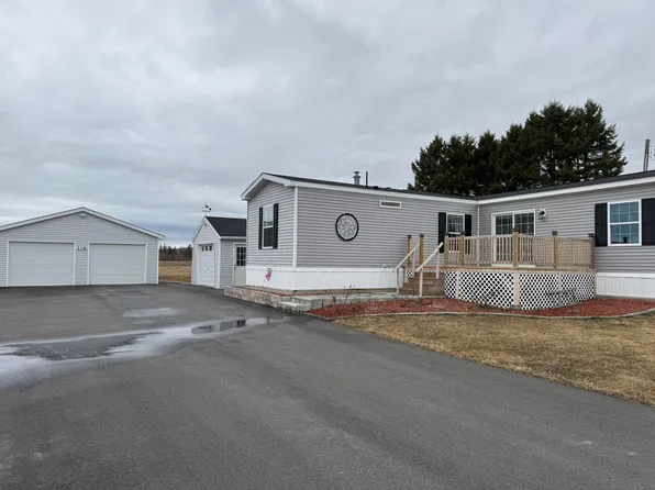 106 Hughes Road, Mapleton, ME 04757