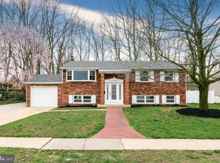 924 Grenville Dr, Turnersville, NJ 08012