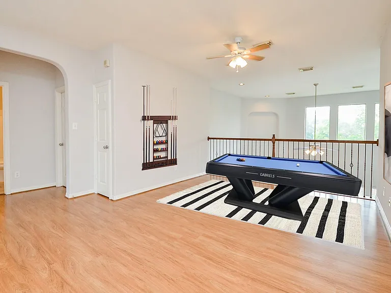 3911 Fallsbrook Ct — Photo 20