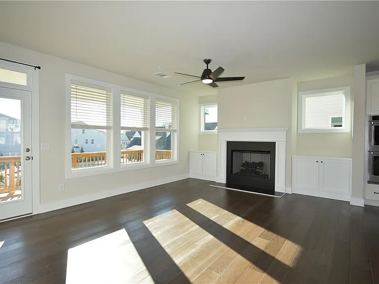 1208 Waterfall Ct — Photo 8