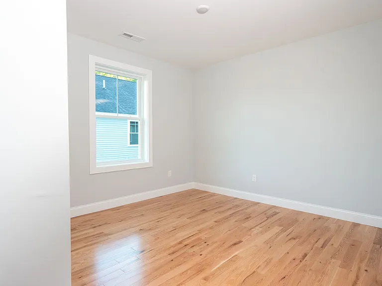 Paul's Place — Photo 23