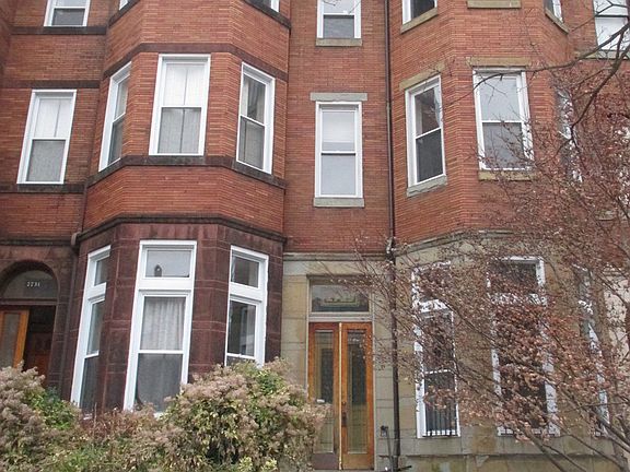 2nd image of 2729 Saint Paul St APT 2
