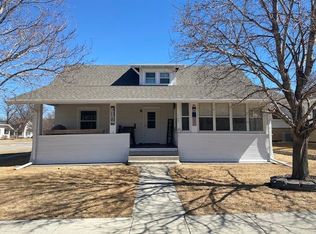 704 S 8th Ave, Broken Bow, NE 68822