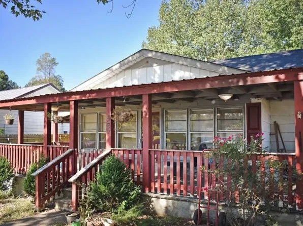 527 Orchard St, Central City, KY 42330