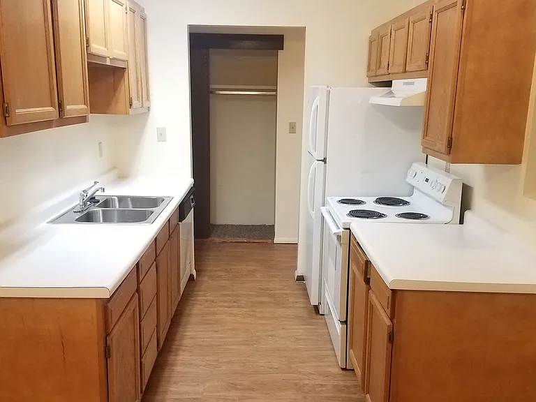 Winding Hills Apartments — Photo 67
