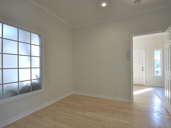 5th image of 780 N Holliston Ave #3