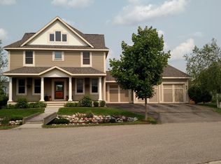 333 Prairie Way S, Bayport, MN 55003