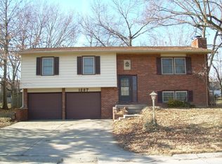 1237 S El Chaparral Ave, Columbia, MO 65201