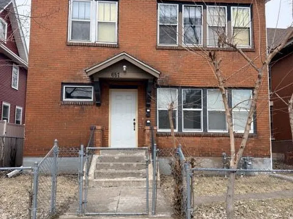 687 Aurora Ave, Saint Paul, MN 55104