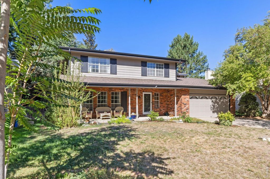2269 Iroquois Dr