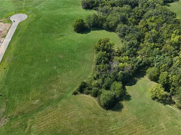 2920 Onyx St, Smithville, MO 64089