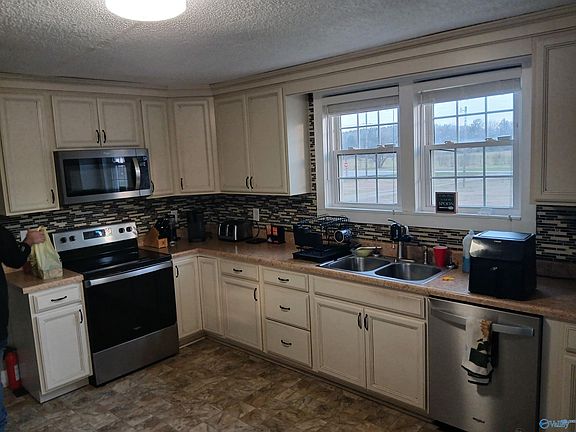 2nd image of 26 Sharp Ford Rd