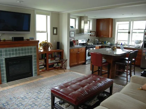 1310 Lucas Pl Unit 505, Seattle, WA 98103