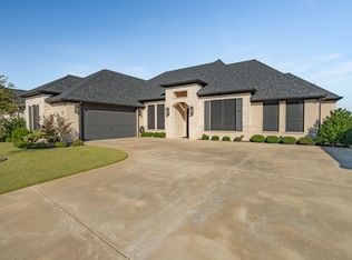 2040 Spieth St, Granbury, TX 76048