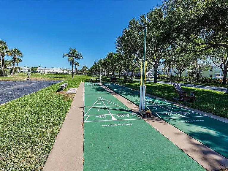 5231 Beach Dr SE #B — Photo 45