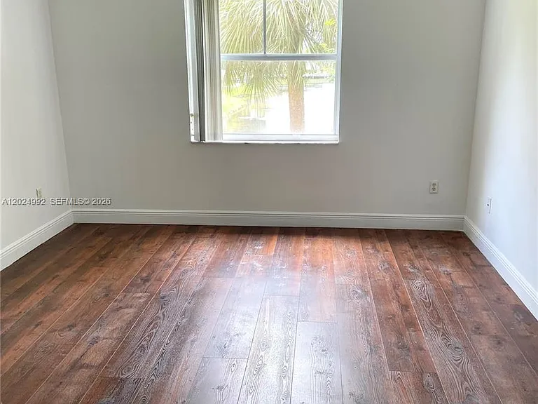 150 NW 96th Ave #9207 — Photo 6