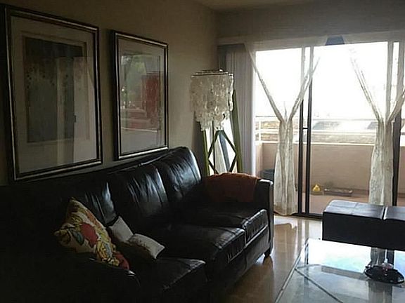4th image of 5726 La Jolla Blvd Unit 202