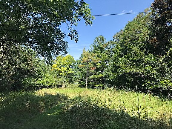 5th image of 3360 Kniard Dr